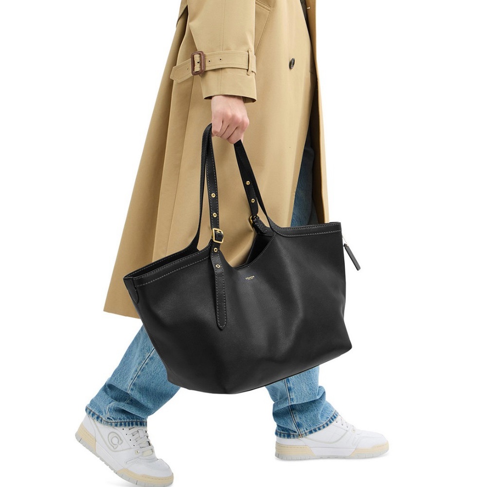 NWT COACH Gramercy Tote B4 Black Leather